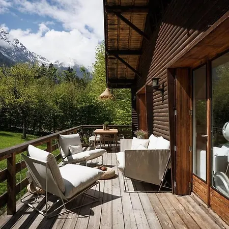 Spacious, Contemporary 5br Chalet With Glacial Views