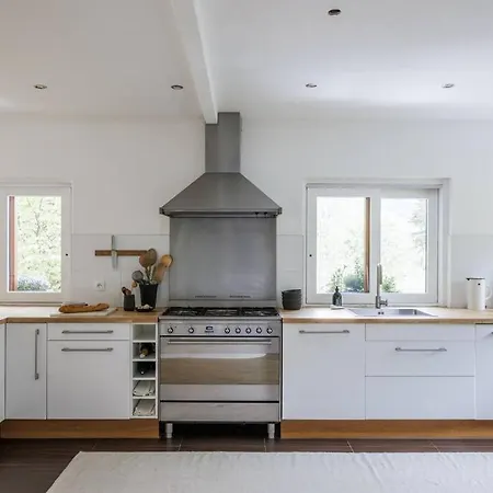 Spacious, Contemporary 5br Chalet With Glacial Views 샬레 샤모니